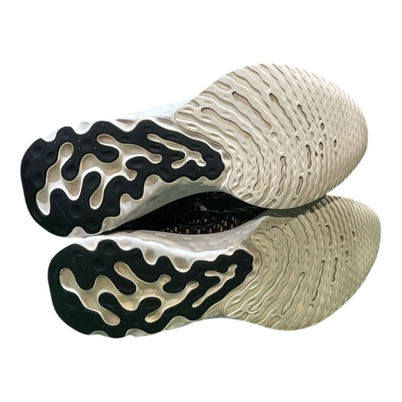 Nike React Infinity Run Flyknit Black, Pink Prime Men’s Sneakers Size 11.5. - Picture 5 of 6